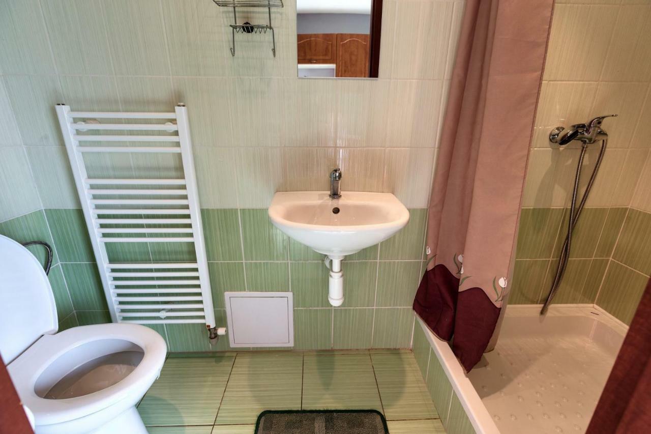 Apartmanovy Dom Red Hotel Bellegszencse Kültér fotó