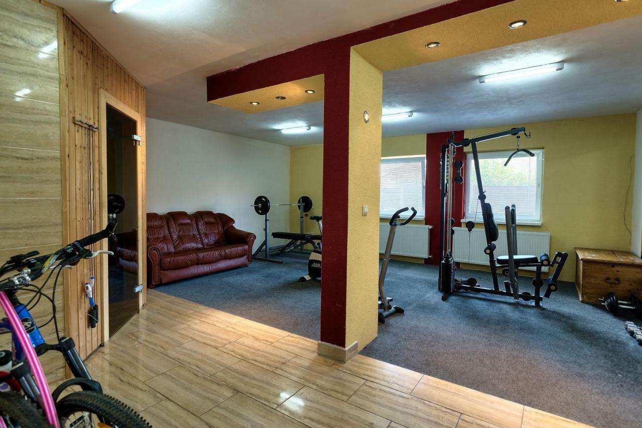 Apartmanovy Dom Red Hotel Bellegszencse Kültér fotó