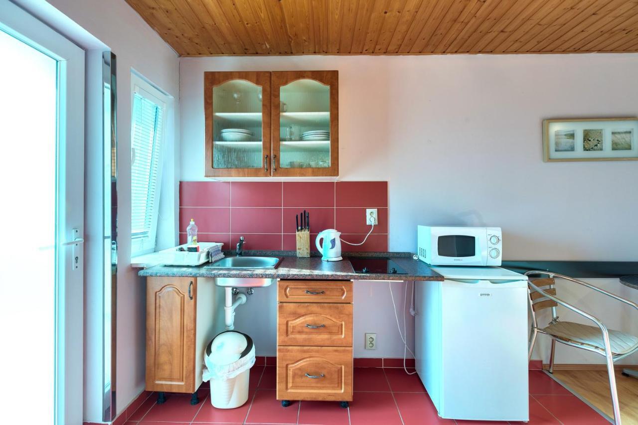 Apartmanovy Dom Red Hotel Bellegszencse Kültér fotó